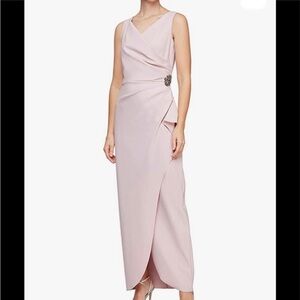 Alex Evenings Pink Blush
Maxi Side Ruched Dress with Cascade Ruffle Size 14.